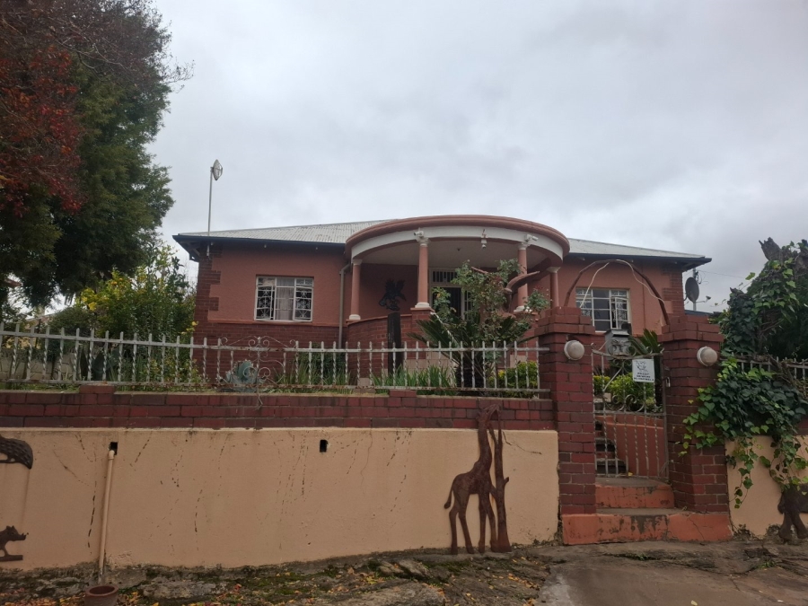 4 Bedroom Property for Sale in Kroonheuwel Free State